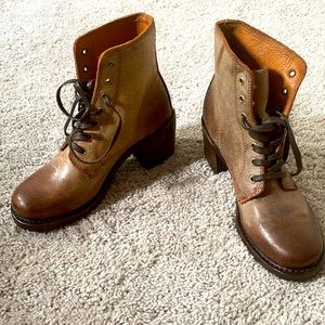 Frye Boots- size 7- never worn